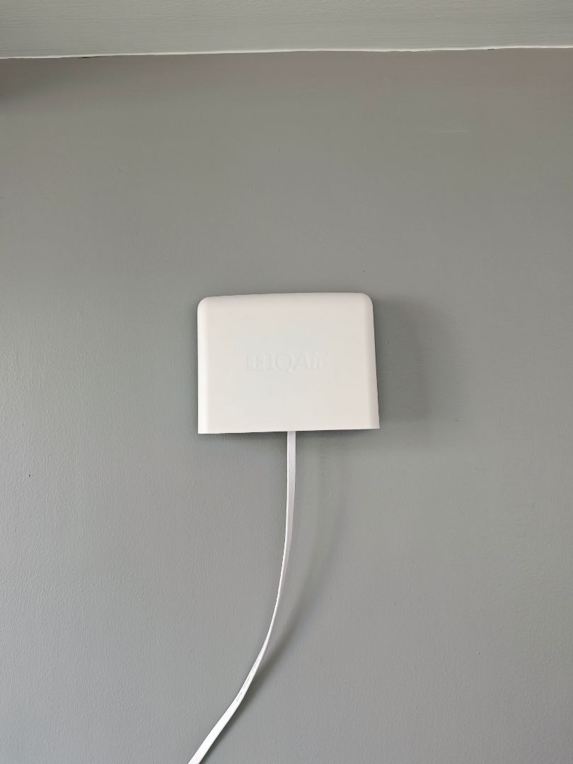 IQAir expander icon