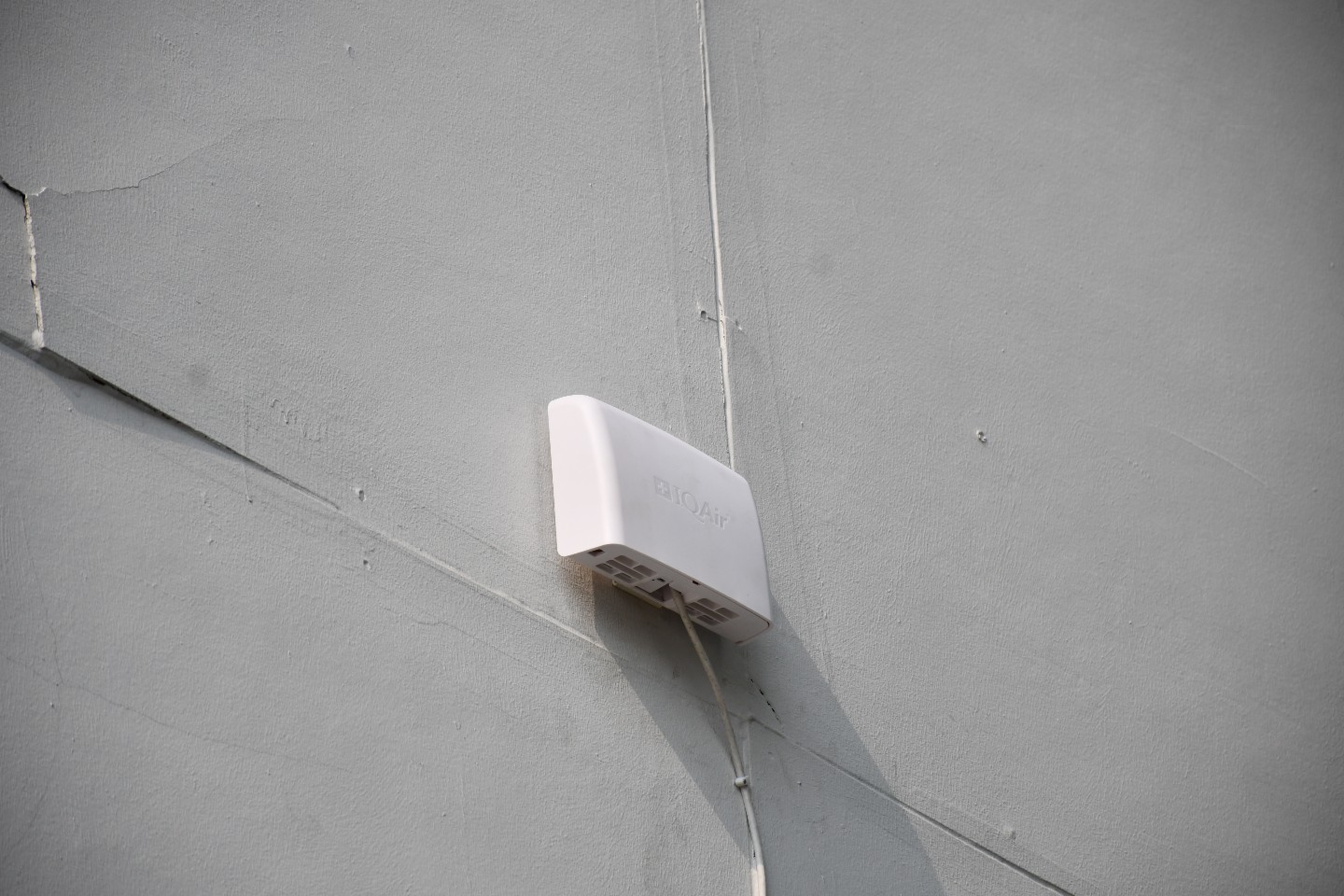 IQAir expander icon