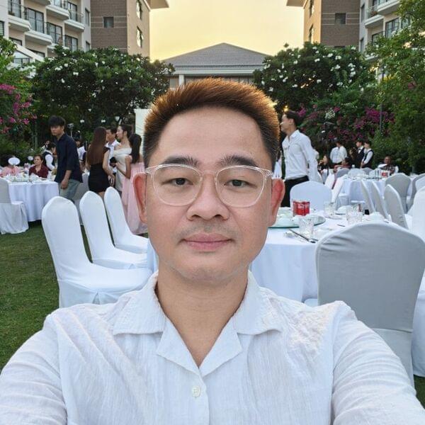 Kim Cương profile
